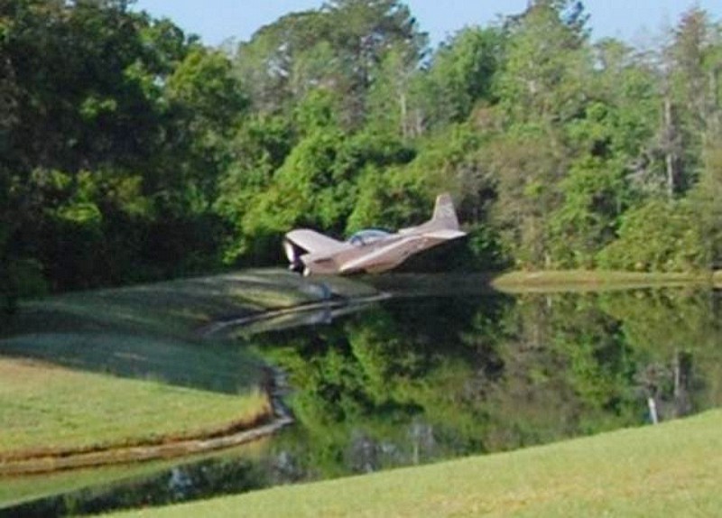 P-51 Mustang flying
