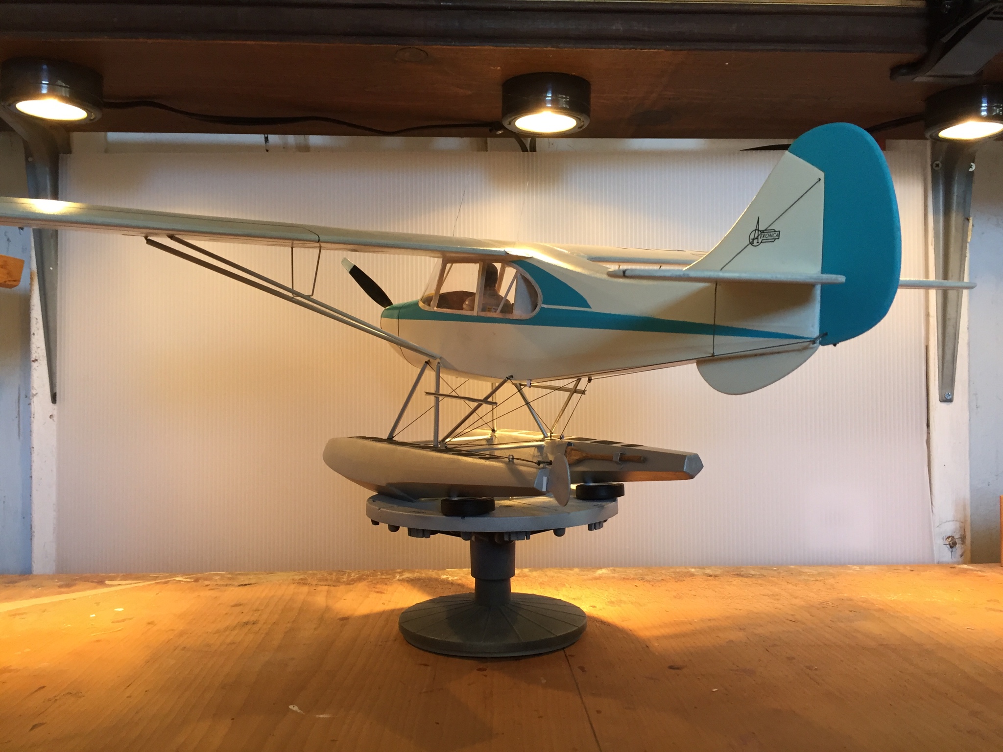 Guillow's Aeronca Champ on floats